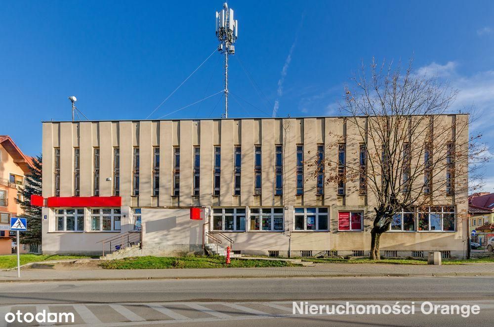 Budynek biurowy tuż przy Rynku Miejskim
