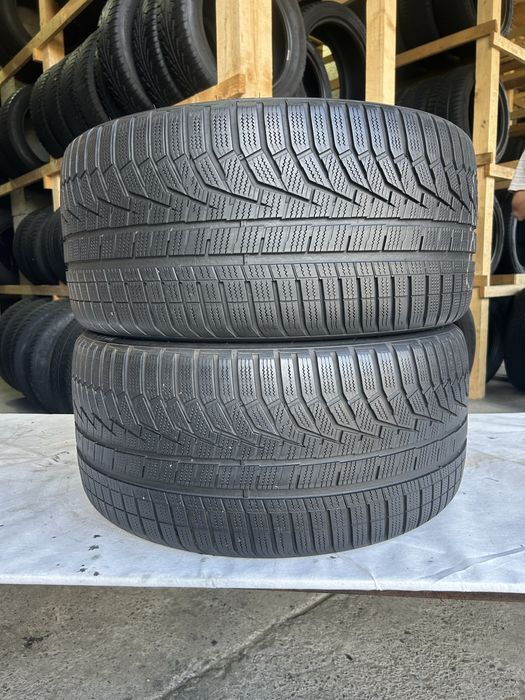 265/35/19. Hankook Winter ICept EVO2.