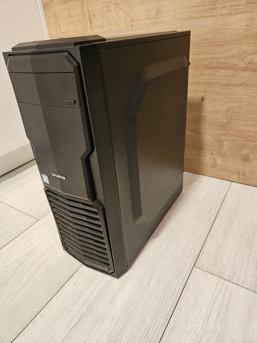 Komputer stacjonarny