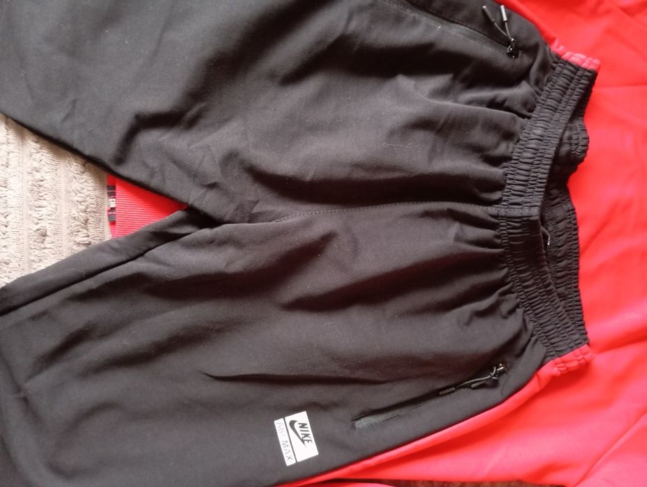 Продам костюм найк