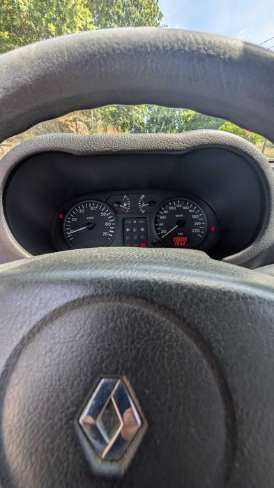 Renault Clio 1.5 dCi Comercial (2002) - Inspeção em dia