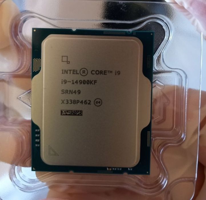 COMBO Gigabytes  Z790 AORUS ELITE AX + Cpu INTEL Core I9-14900kf