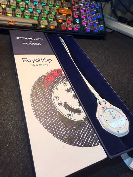 AP Swatch Huit Blanc SSX03W100N biały kompletny egzemplarz