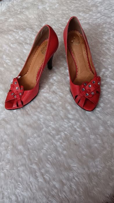 Buty na obcasie Atut,skóra, r.38
