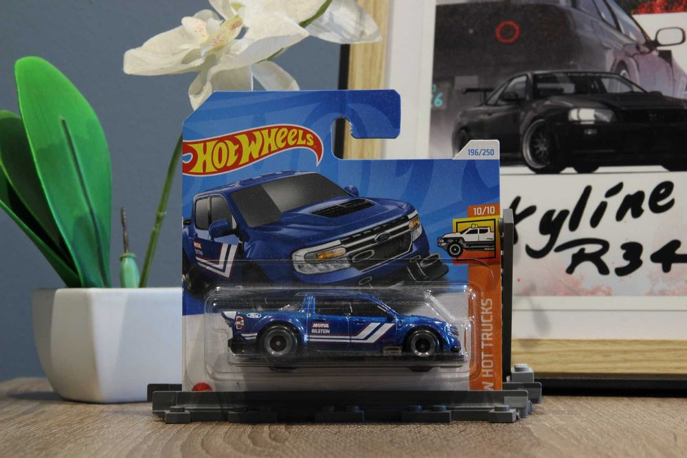 Hotwheels ford maverick custom