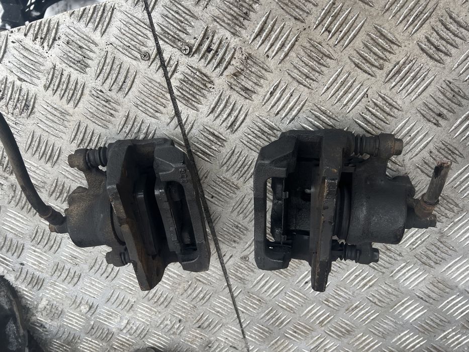 Задний суппорт Мазда сх7 mazda cx7