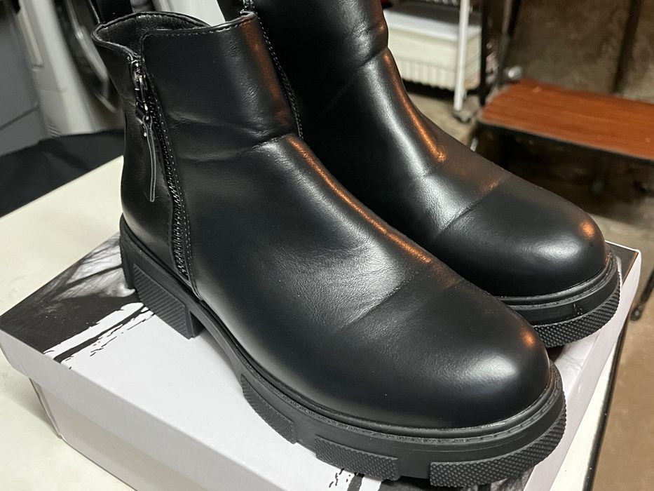 Botas novas tamanho 38 de mulher