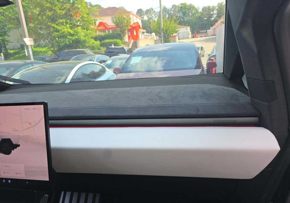 Tesla Cybertruck Cyberbeast 2024 з ПДВ