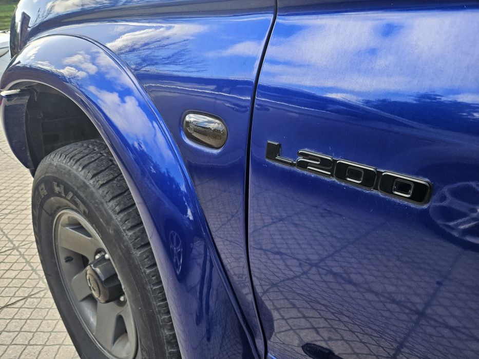 Mitsubishi l200 em excelente estado