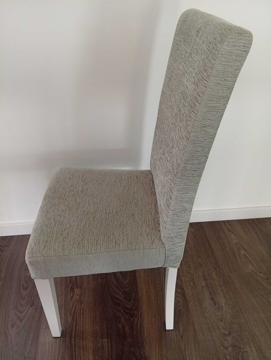 Mesa de sala com 6 cadeiras