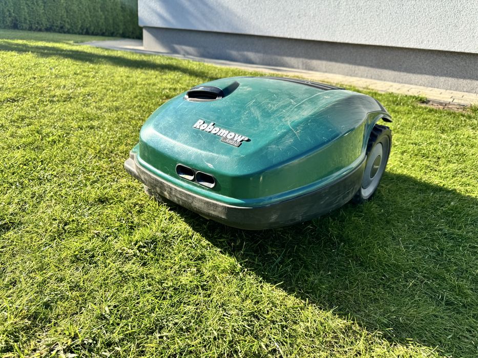 Robot koszący - kosiarka elektryczna Robomow RM510