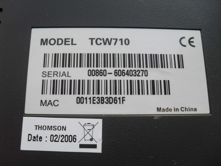 Модем Thomson TCW710 с встроенным Wi-Fi.