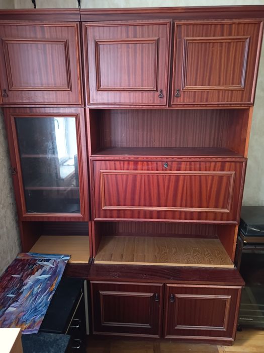 Віддам меблеву стінку