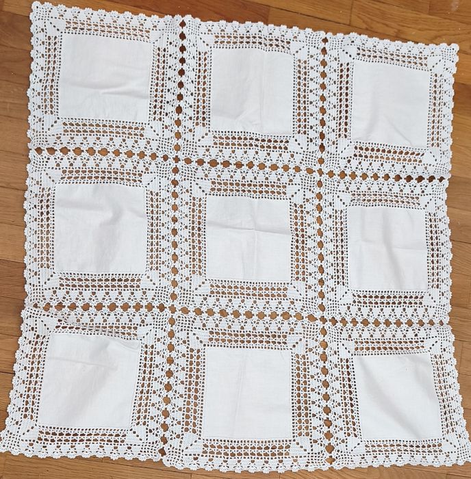 Toalha linho e renda nova 82x82 cm