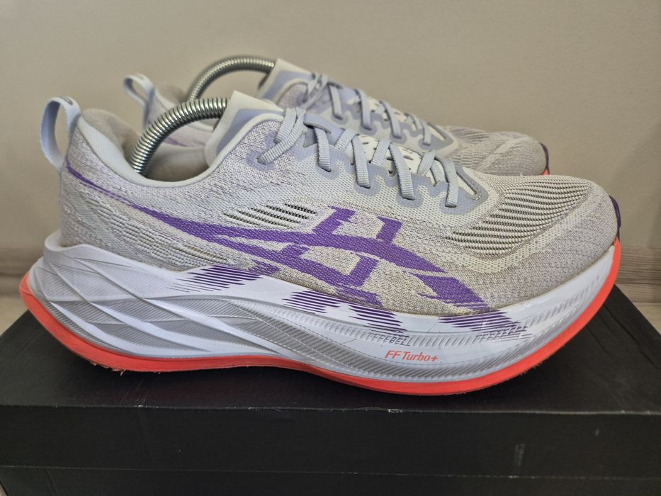 Buty męskie do biegania Asics Superblast 2 rozmiar 44,5.