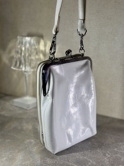 Стильна шкіряна сумочка Polina & Eiterou (Біла) – натуральна шкіра