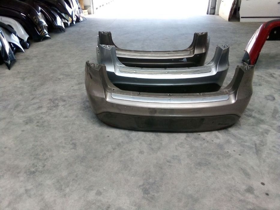 Para choques traseiro Fiat Croma 2007