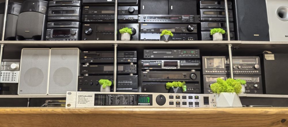 Процесор ефектів Behringer DSP1000