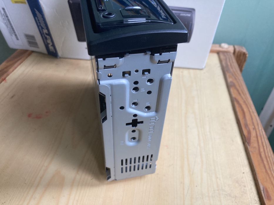 Автомагнитола Alpine + JBL коаксиальные динамики