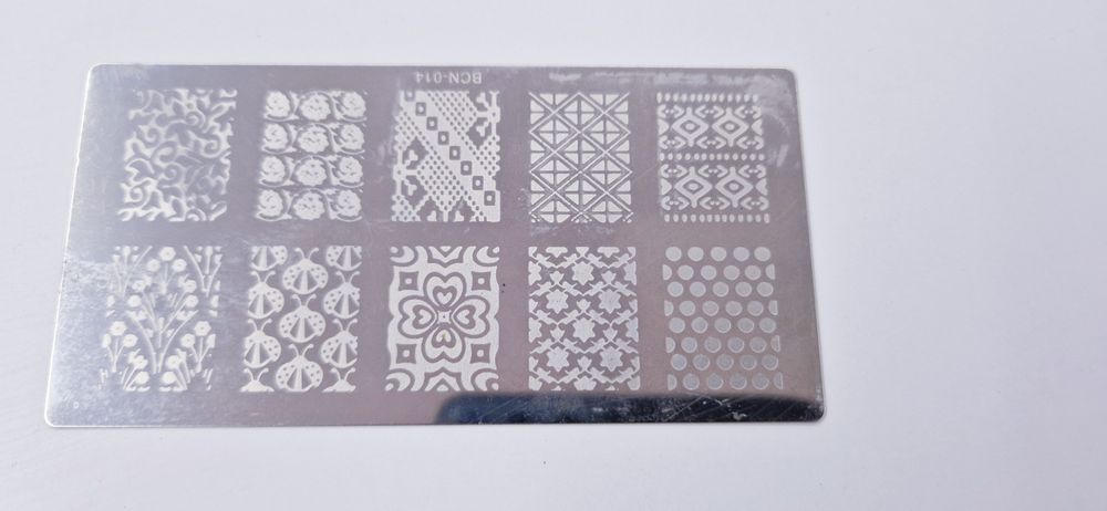 Duża blaszka do zdobienia paznokci