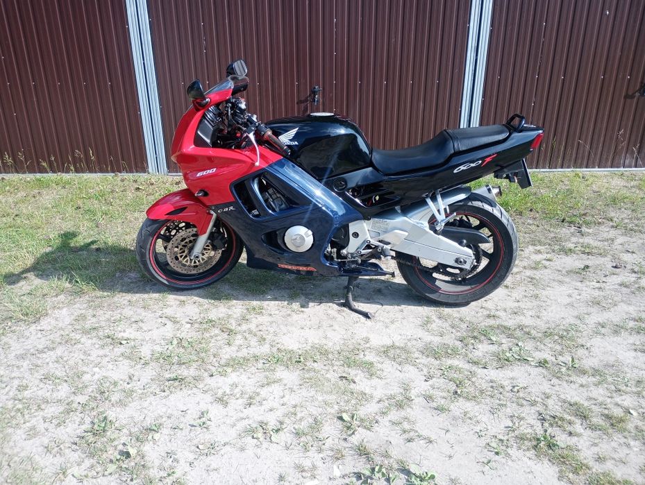 Sprzedam motocykl Honda CBR 600 F3