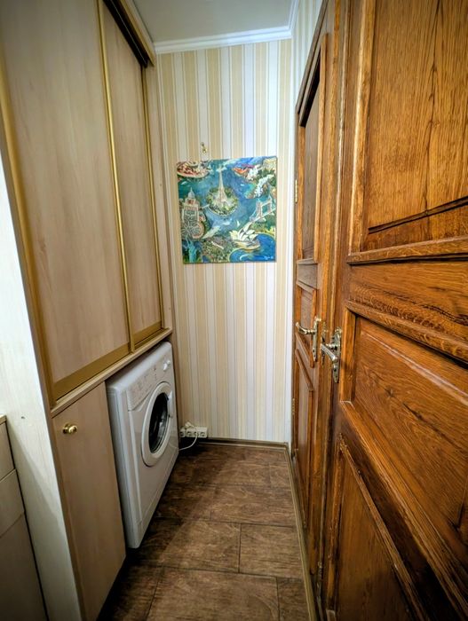 Продам 3 комнатную квартиру.Ремонт.Горизонт.Индустриальная