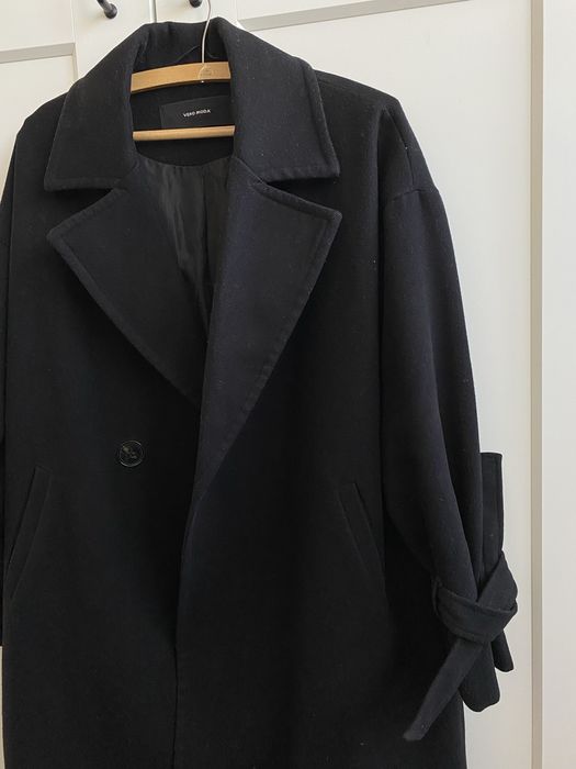 Vero Moda S płaszcz czarny oversize długi