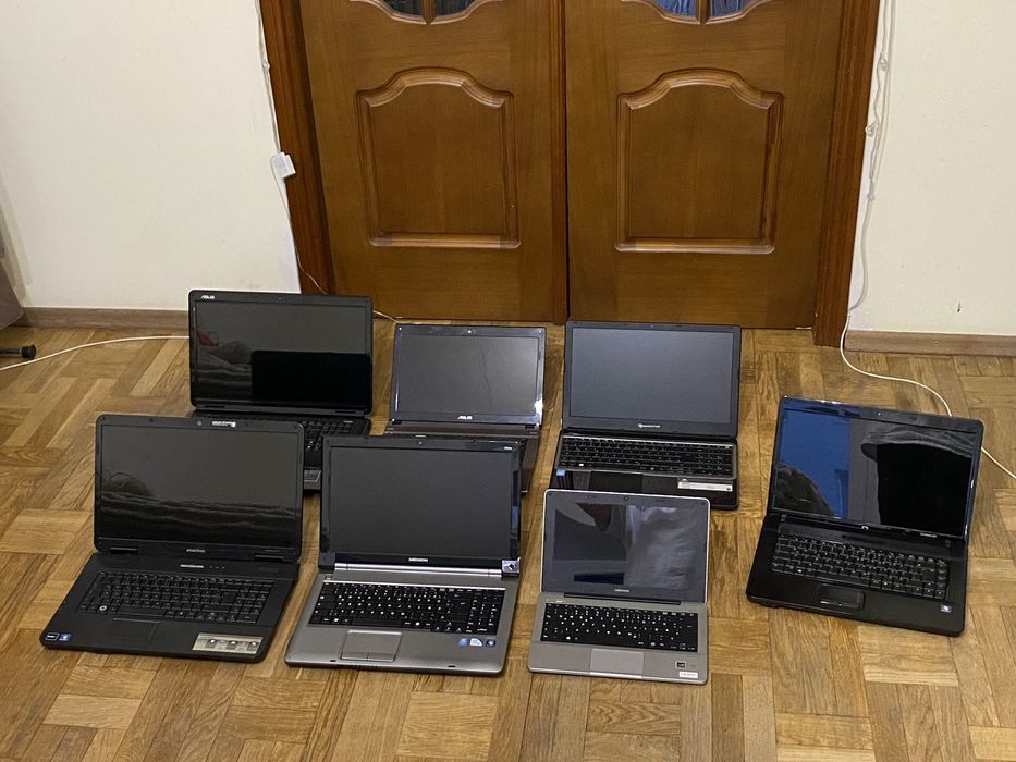 Лот Ноутбуків Asus/Medion/Acer/Hp 7шт з Європи