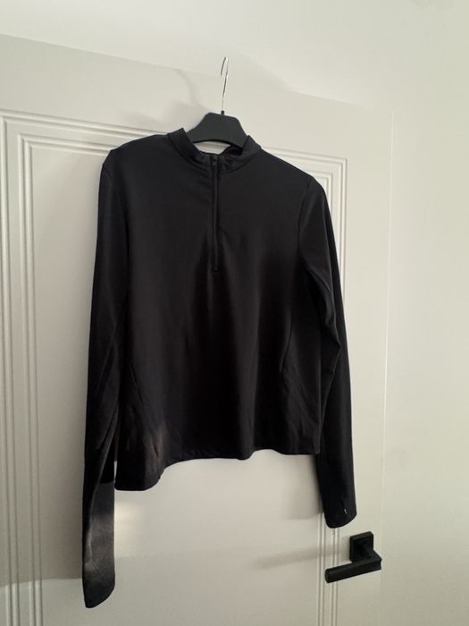 Czarna bluza sportowa Asos roz. 40 (L) z zamkiem 1/4 zip, termoaktywna top stretch
