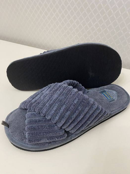 Чоловічі махрові тапочки з відкритими пальцями Home Story,чорні і сірі