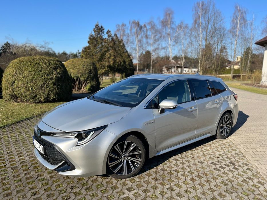 Wynajem Toyota Corolla TAXI UBER BOLT PRYWATNY hybryda LPG  Kraków ENG