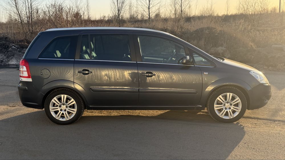 Opel Zafira 1.7 tdi 7 місць 2011р