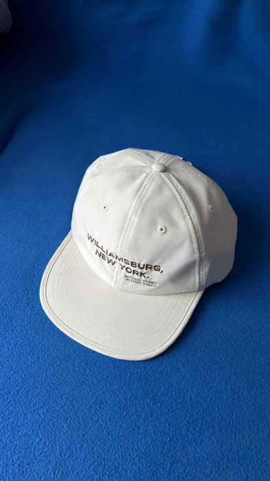 Czapka Zara biała nieużywana