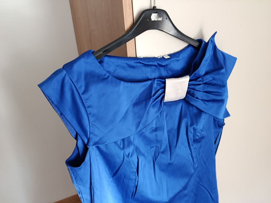 Elegancka sukienka damska satynowa rozmiar 38/40