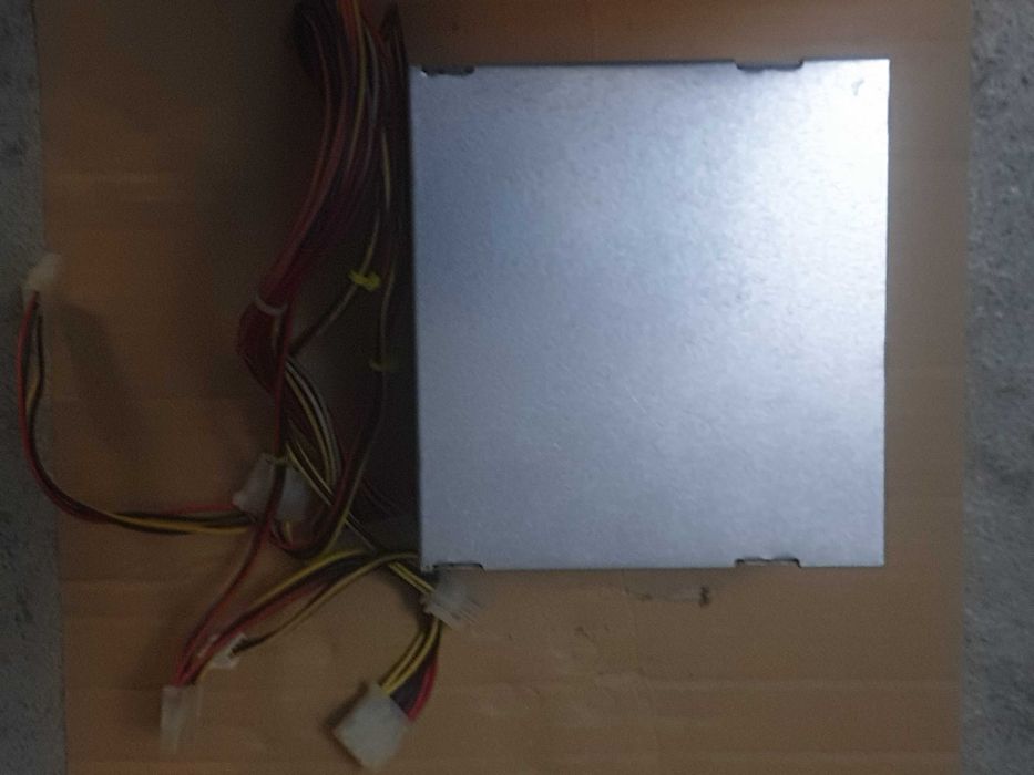 fonte de alimentação para computador desktop