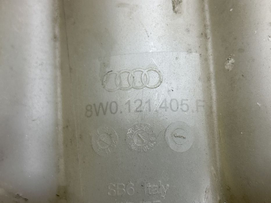Бачок расширительный 8W0121405F для Audi A4 B9 2015-2022