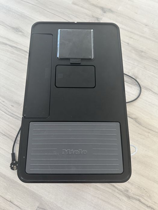 Кавомашина Miele CM6300