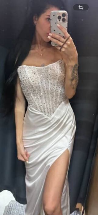 Весільна сукня або сукня на розпис ,вечір