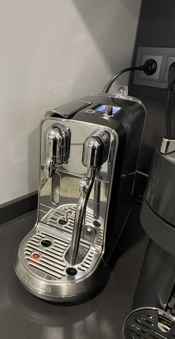 Máquina Café Nespresso Creatista Plus