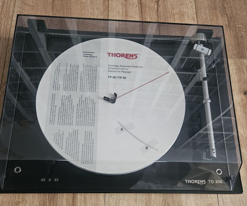 Gramofon Thorens TD 206 plus przedwzmacniacz Cambridge CP1