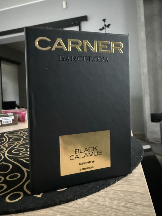 Carner Black Calamus