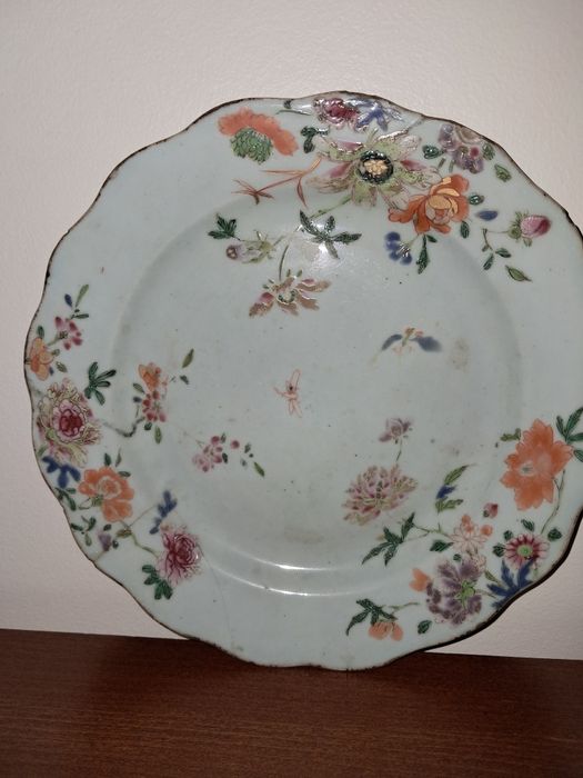 Prato decorativo antigo