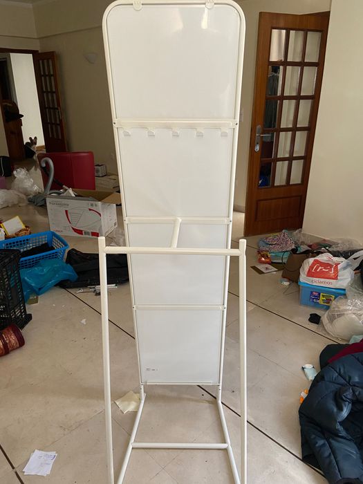 Espelho com arrumação IKEA