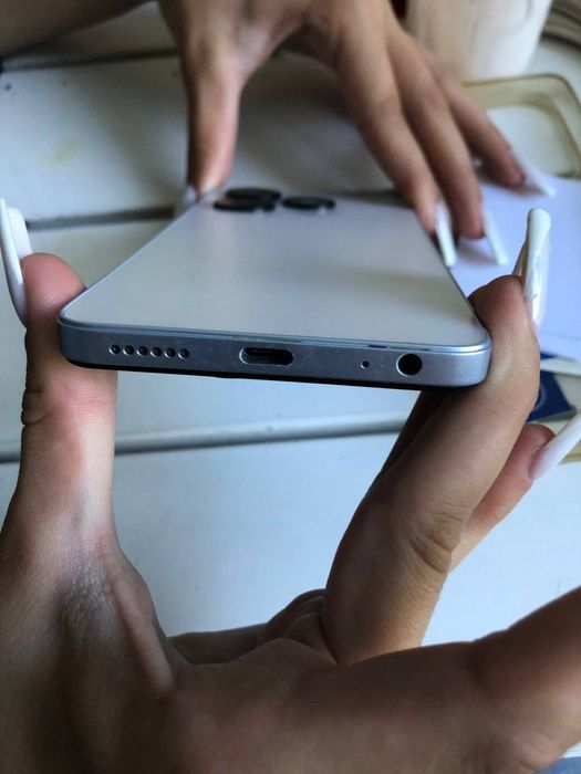 Techno Spark Go 2025 256gb +3op