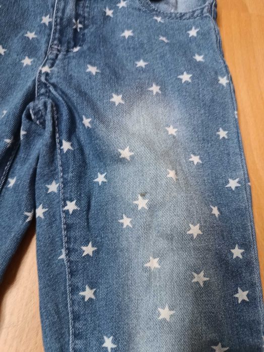 Spodnie jeansy dżinsy w gwiazdki 110
