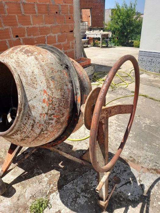Betoneira a gasolina