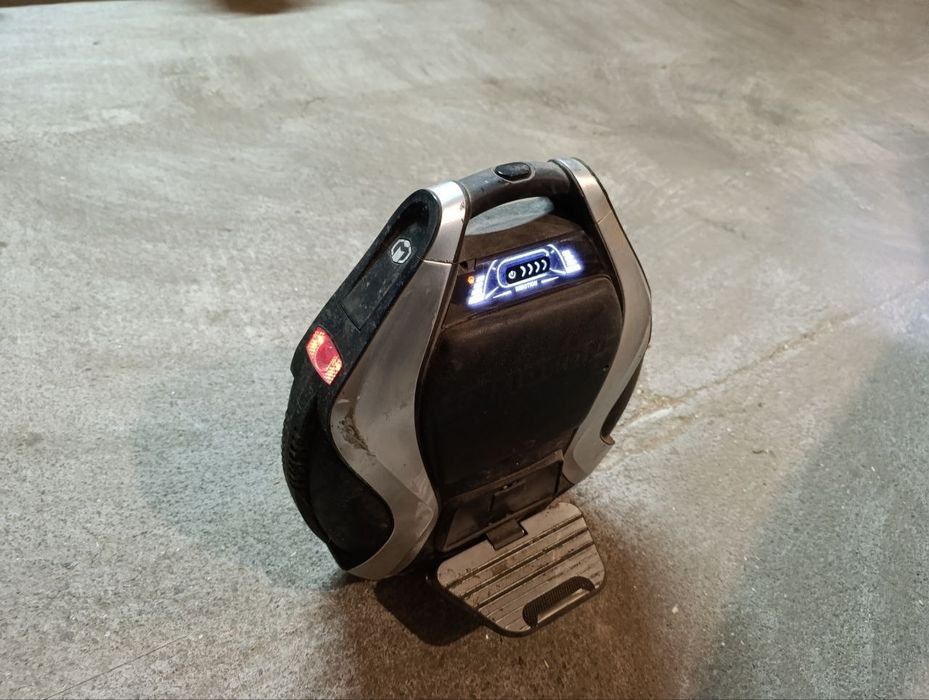 InMotion V3 Pro.