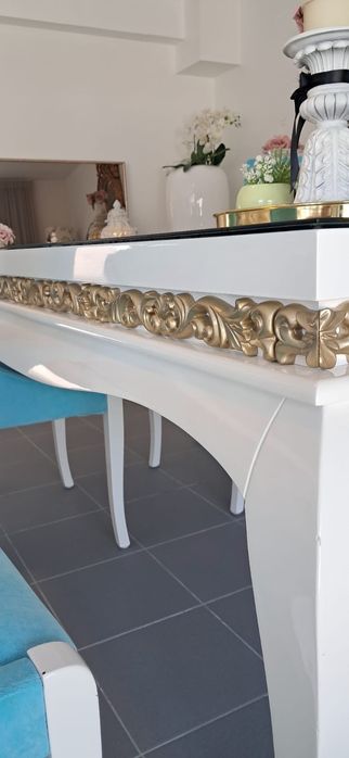 Mesa de jantar branca lacada como nova