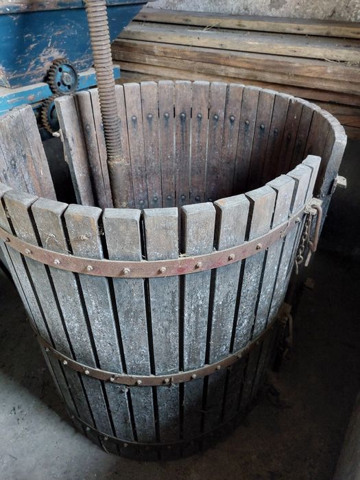 Prensa e Esmagador de uvas