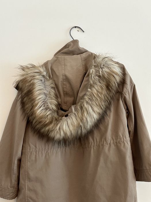 Casaco Zara com gorro